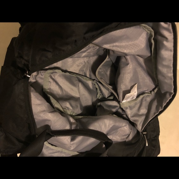 Like new Fitmark Gym Bag w/cooler insert - Picture 3 of 6